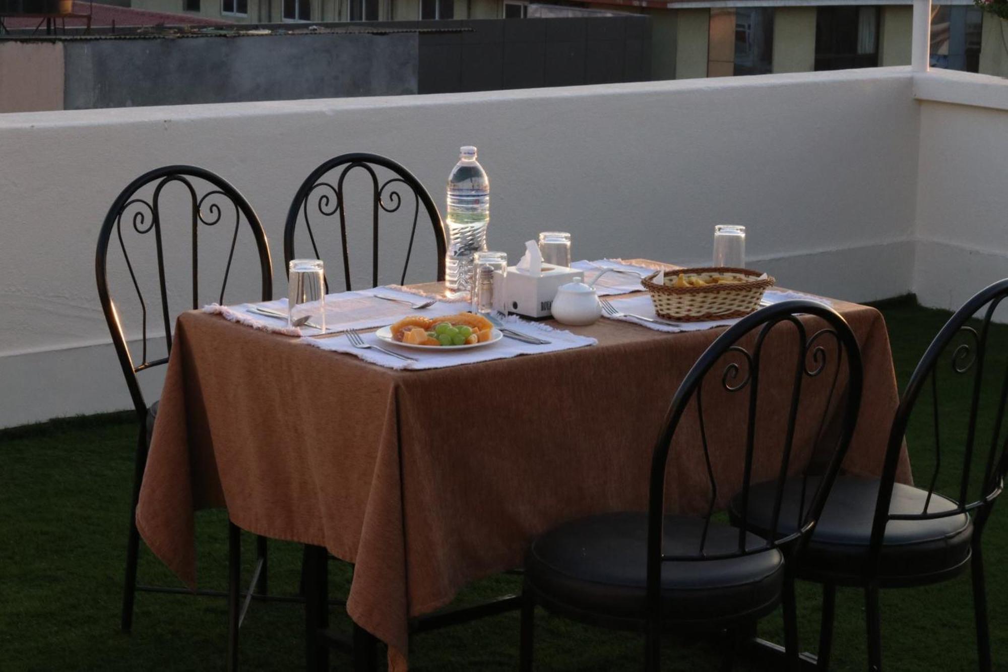 Devo Boutique Hotel Kathmandu Bagian luar foto